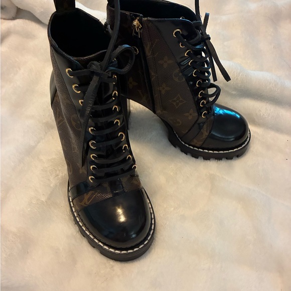 Louis Vuitton Black and Brown Heeled Boots - Picture 2 of 8